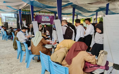 Ratusan Peserta Hadiri Job Fair di SMK Negeri 1 Empat Lawang